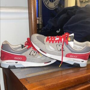 New Balance 1500 Gray and Red Sneakers
